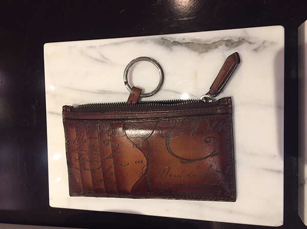 【正規ブティック購入】Koa Maxi Leather Zipped Card Holder