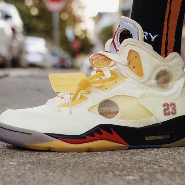 ナイキ× Off-White 偽物 / Air Jordan5 Sail エアジョーダン5 セイル