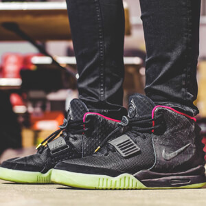 ナイキ Air Yeezy 2 Solar Red ナイキ エアイージー2 ソーラー 508214-006