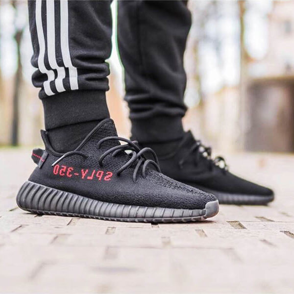 新色☆希少【アディダス】激レア Kanye West コラボ Yeezy Boost 350 V2 Bred コピー