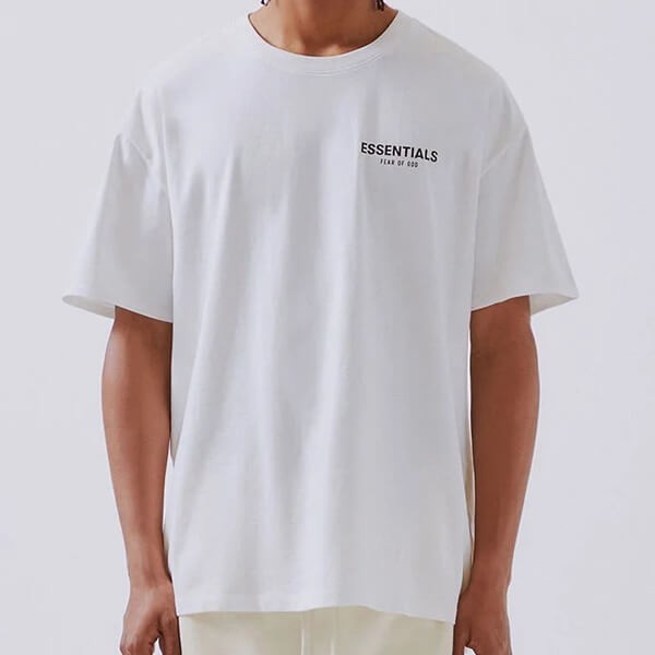 エッセンシャルズ 偽物 FOG FEAR OF GOD ESSENTIALS BOXY LOGO T-SHIRT WHITE